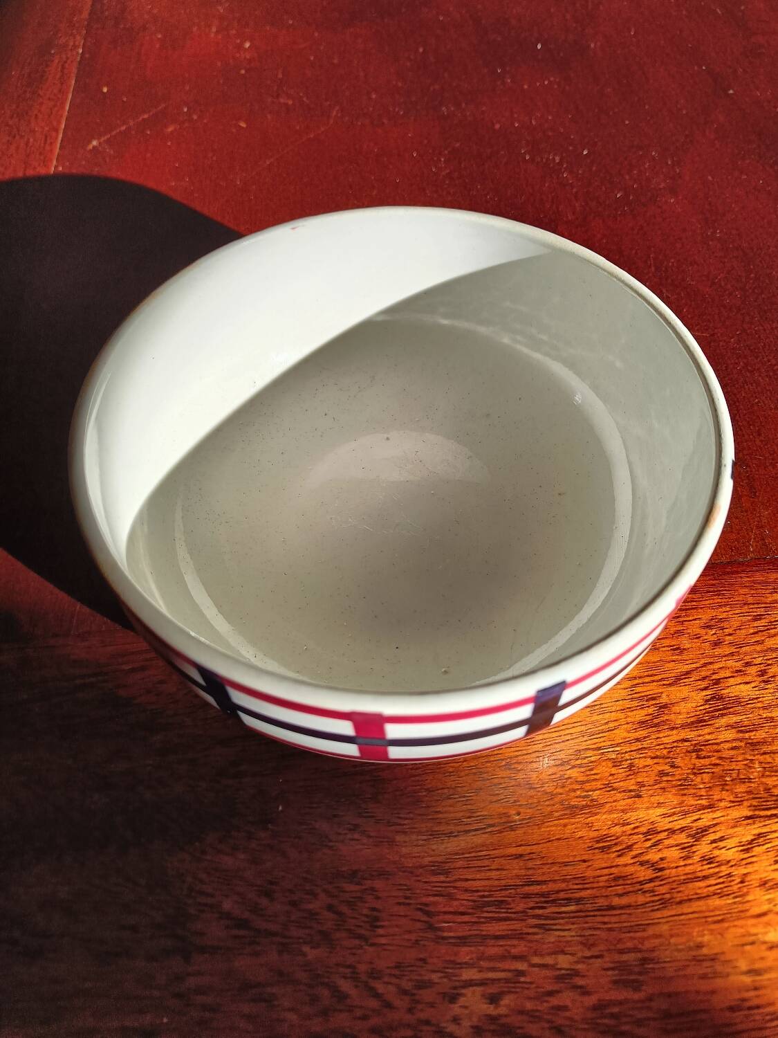 Basque porcelain bowl