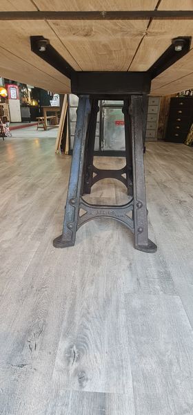 Industrial table top solid oak machine foot cast iron