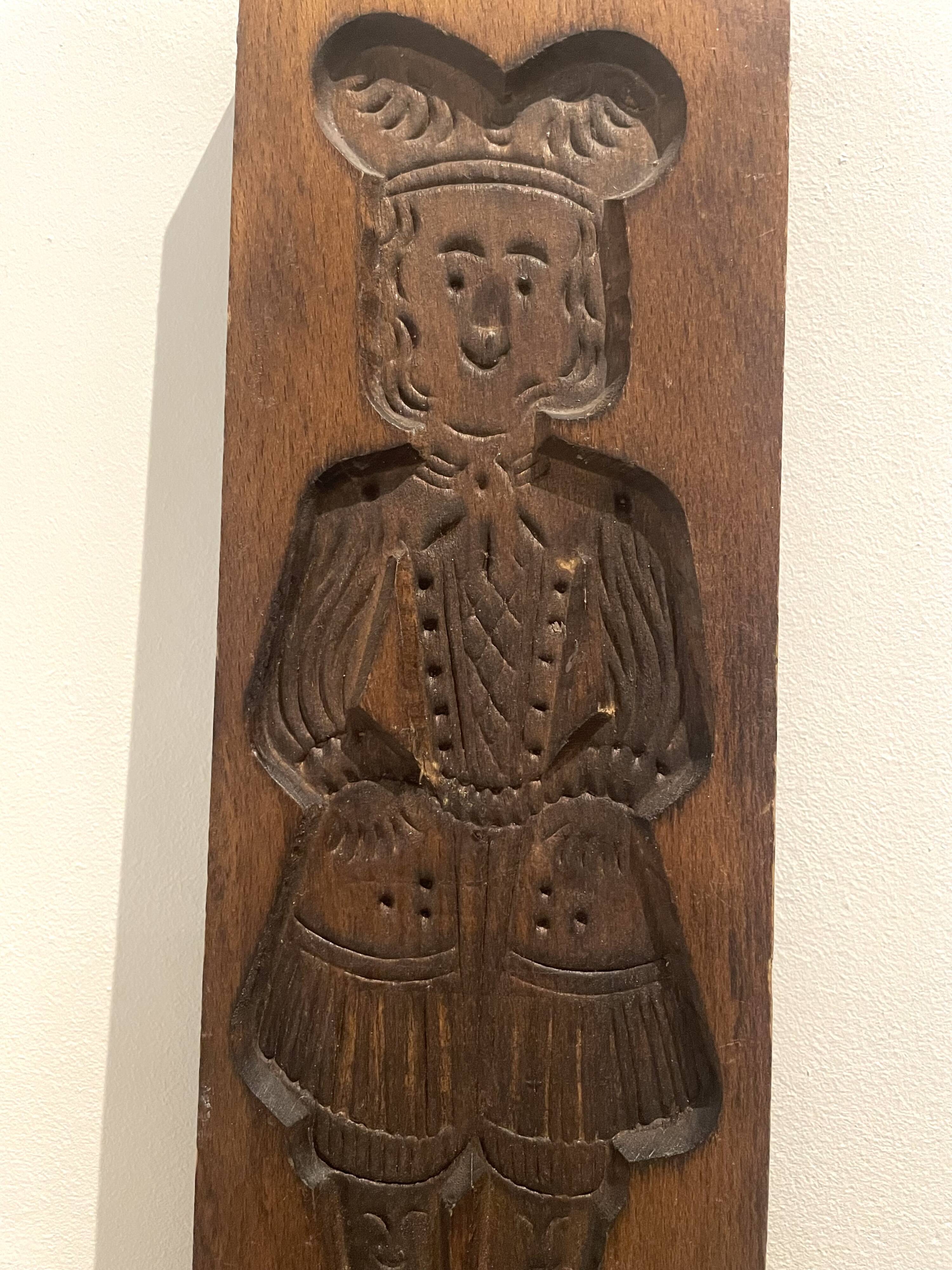 Vintage wooden speculoos mold
