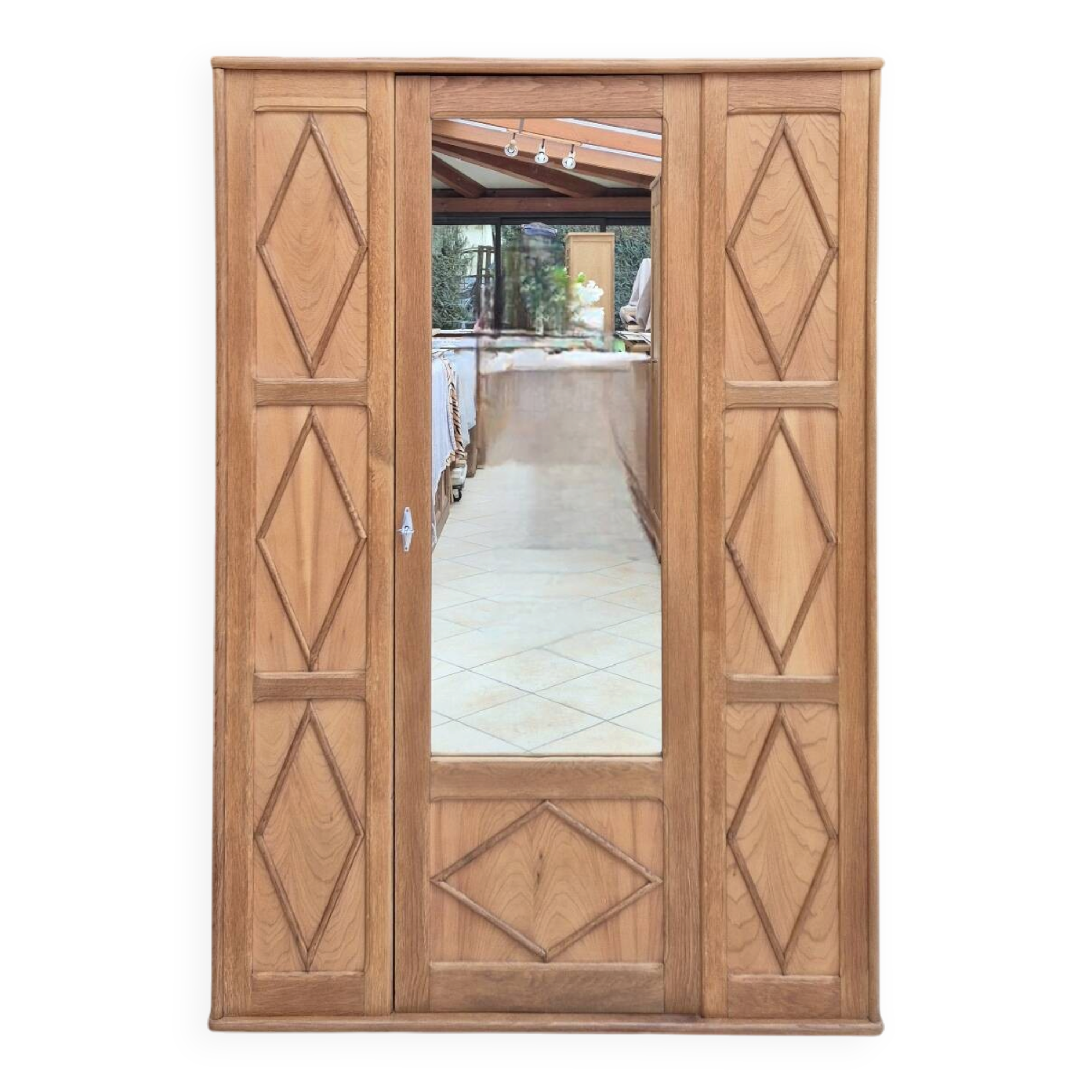 Armoire vintage