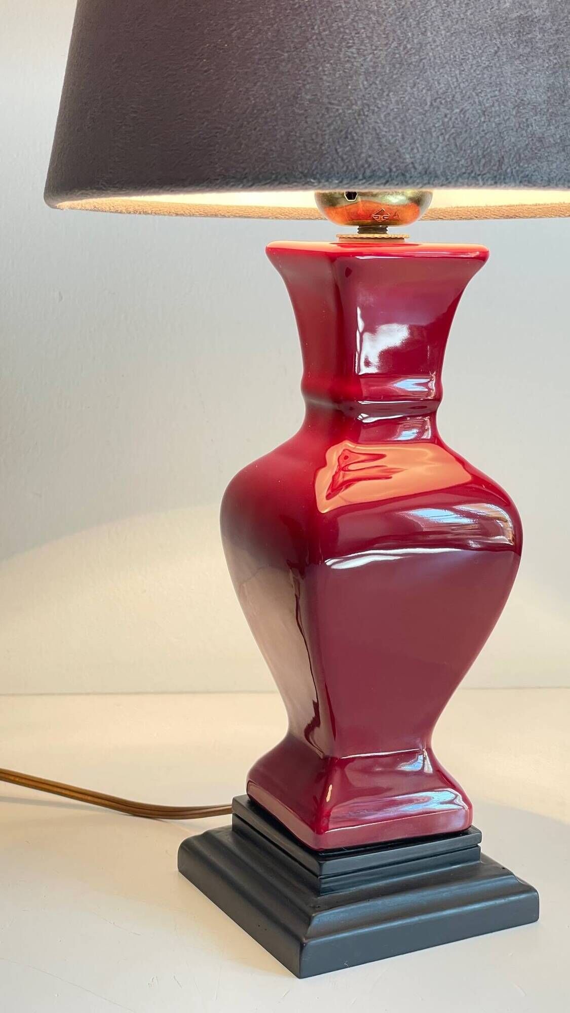 VINTAGE Chic Ceramic and Velvet LAMP