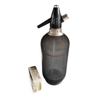 Seltzer bottle