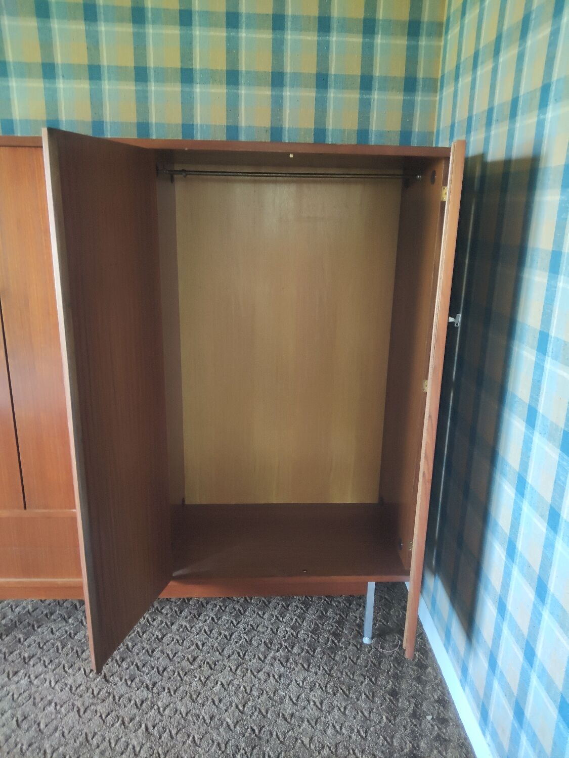 Vintage Scandinavian wardrobe from the 60s – warm wood & clean lines