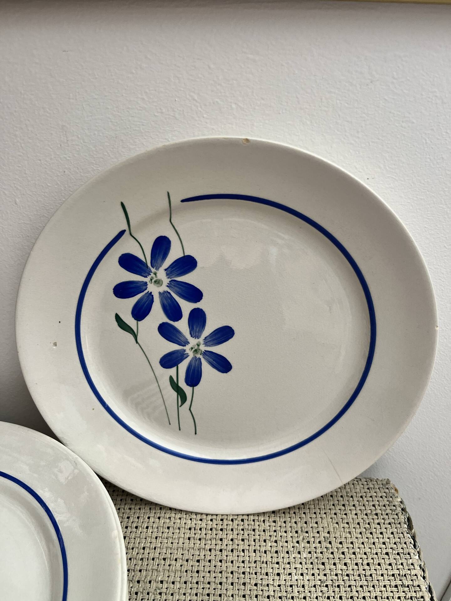 7 dinner plates