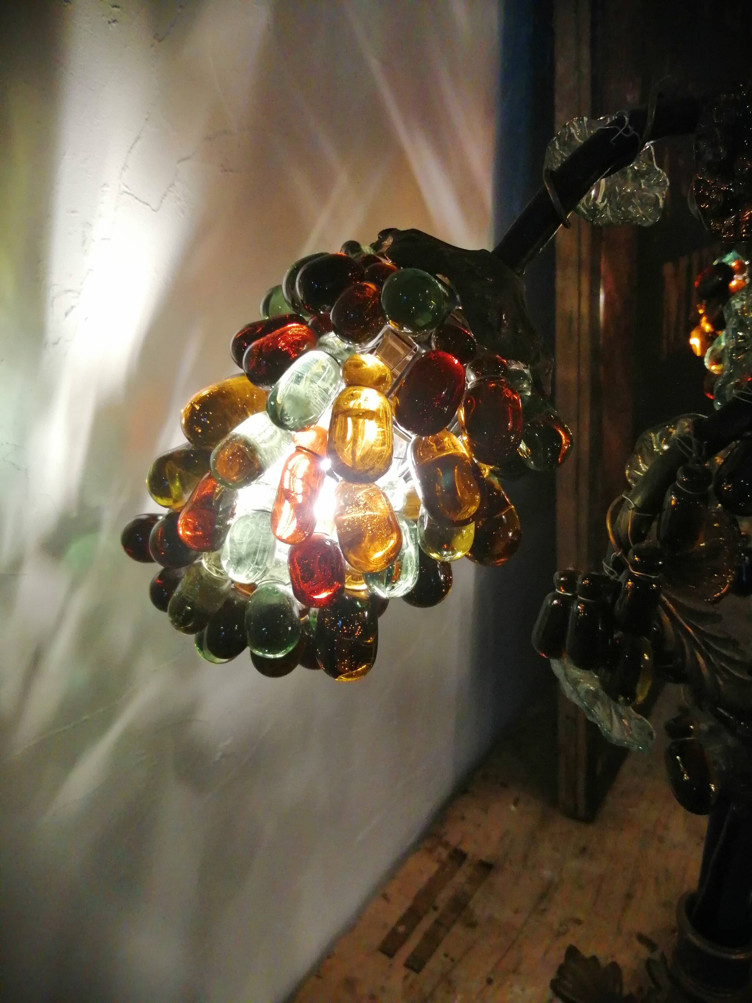 Art deco lamp, bunches of grapes in Murano glass, bronze base