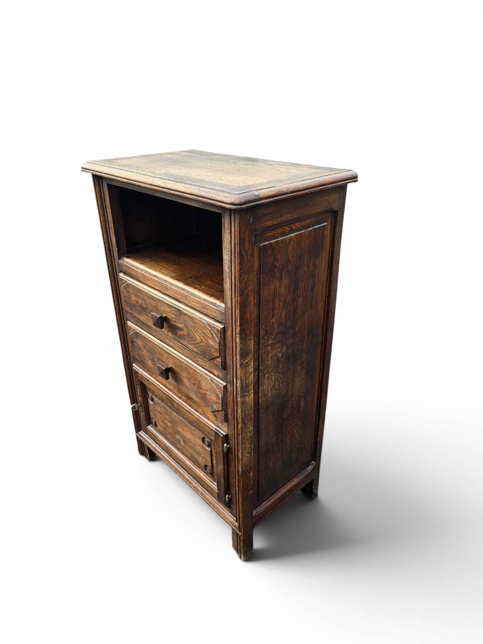Meuble d’appoint vintage en chêne style rustique
