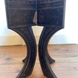 Touareg pedestal tables in wood and embossed leather