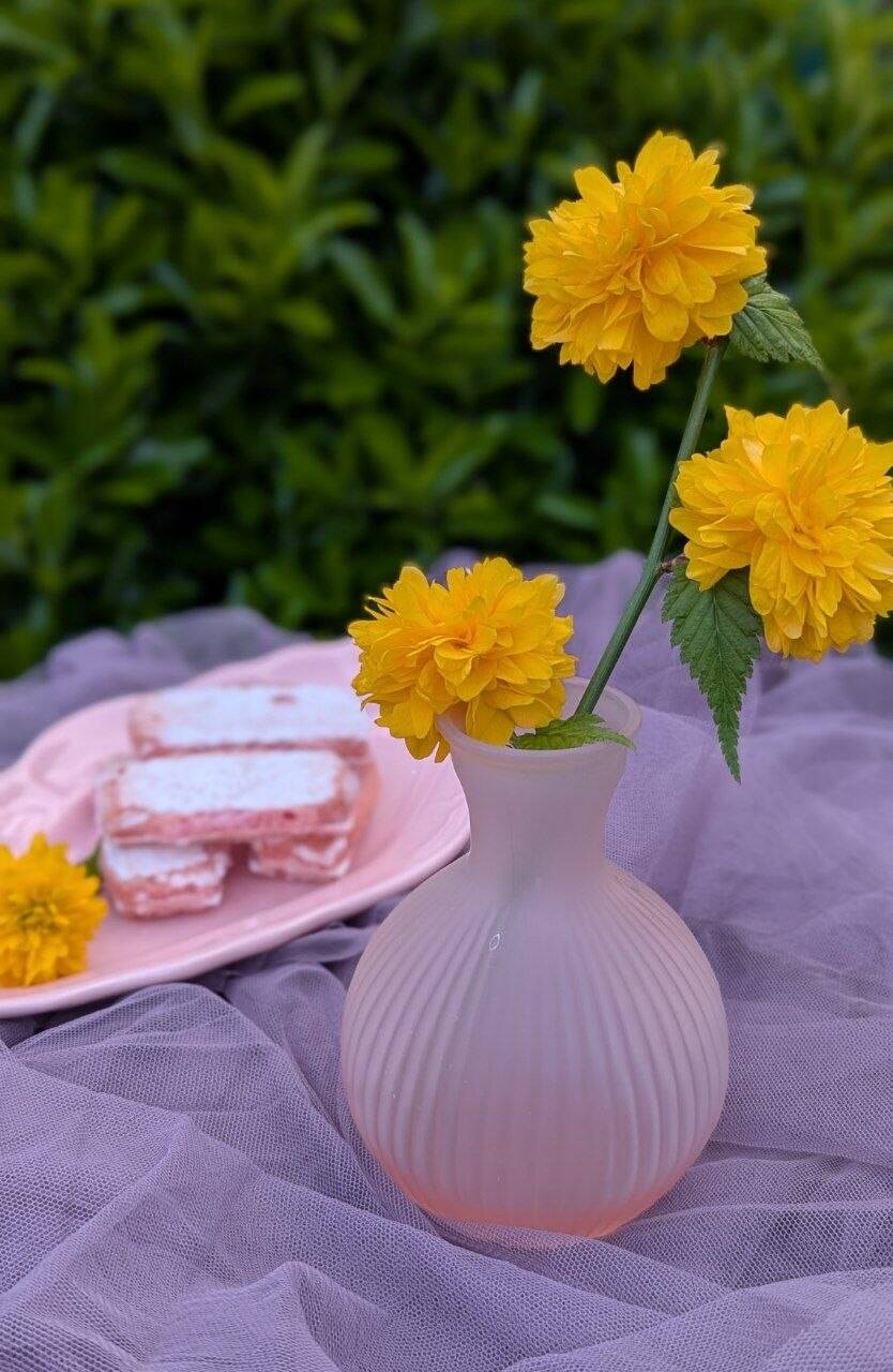 Vintage frosted pink glass vase (satin) — single flower holder