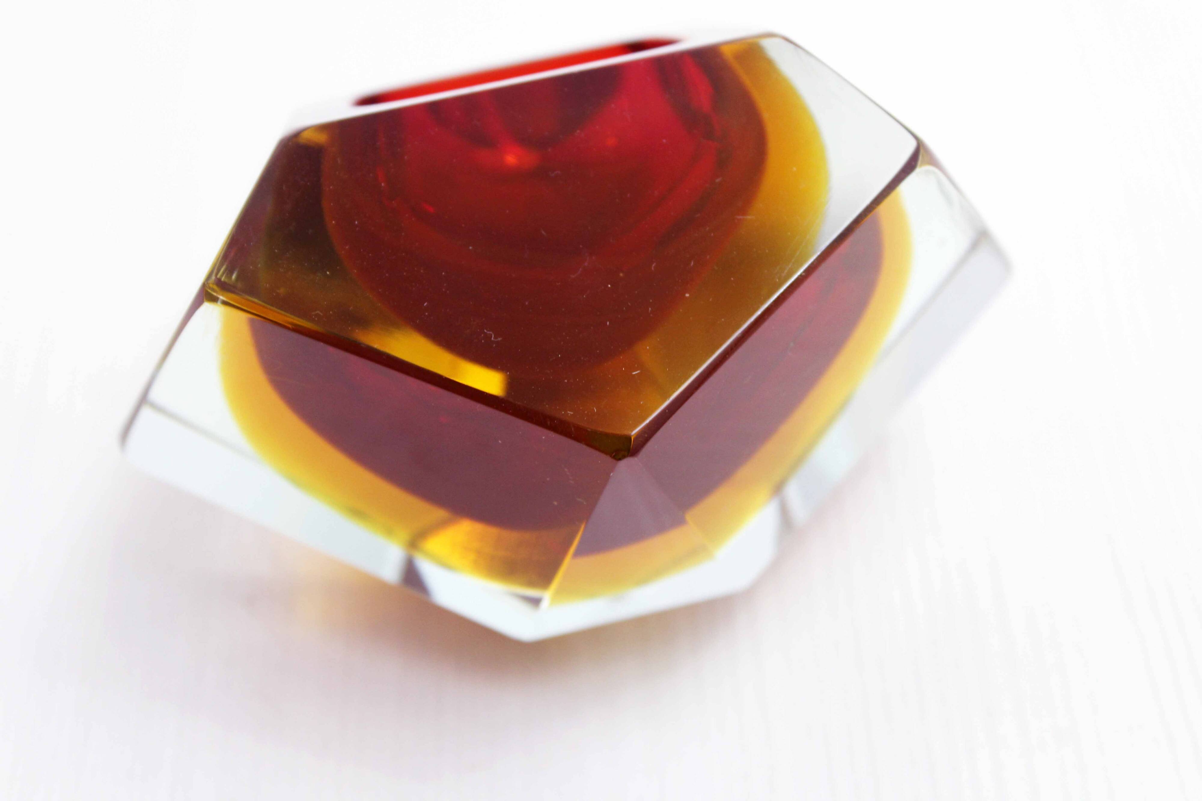 Cendrier diamant en verre de Murano par Seguso