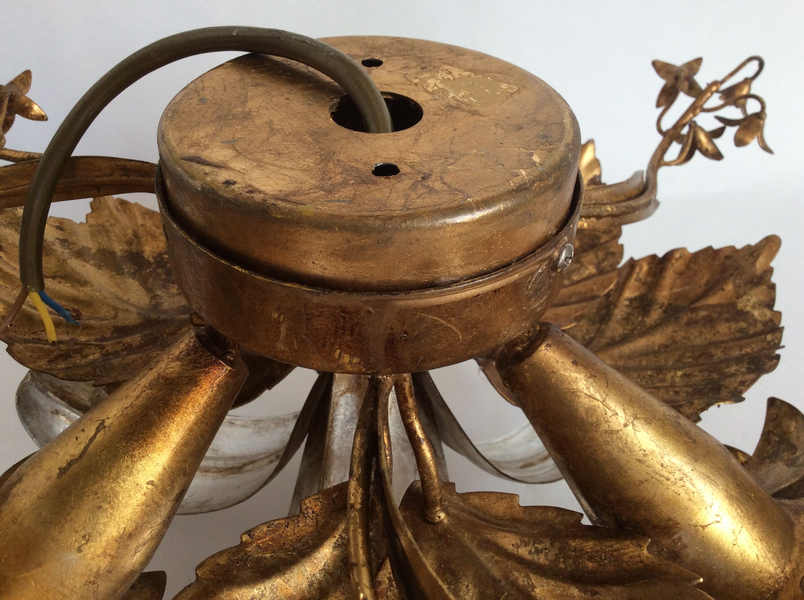 Gold metal wall lamp