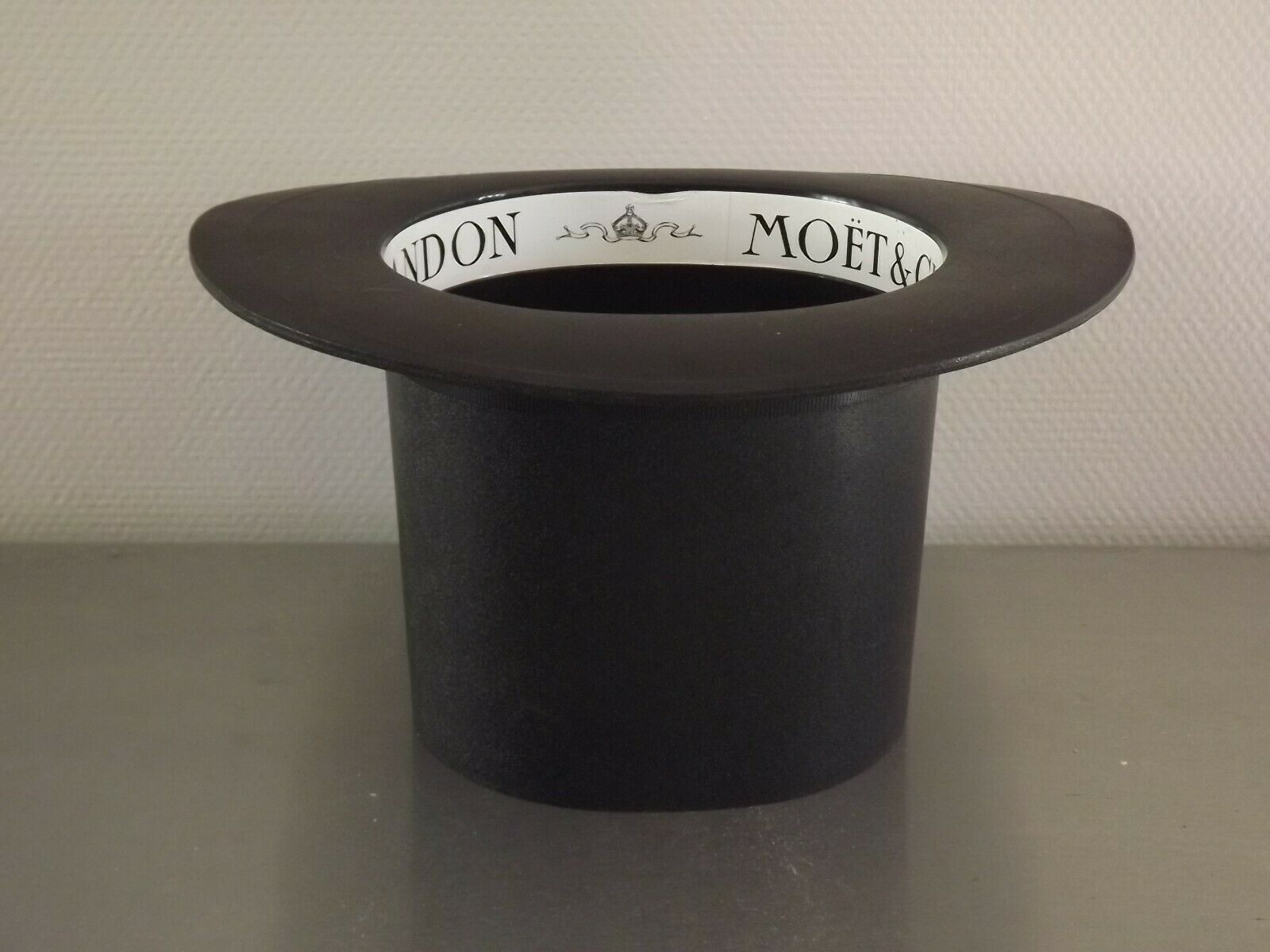 Vintage french hard plastic top hat champagne ice bucket  moet & chandon 3034