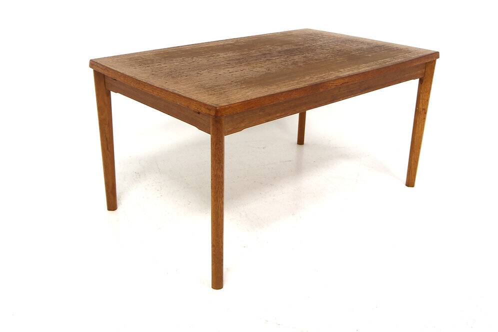 "Wallet" dining table, Henning Kjærnulf, Vejle Stolefabrik