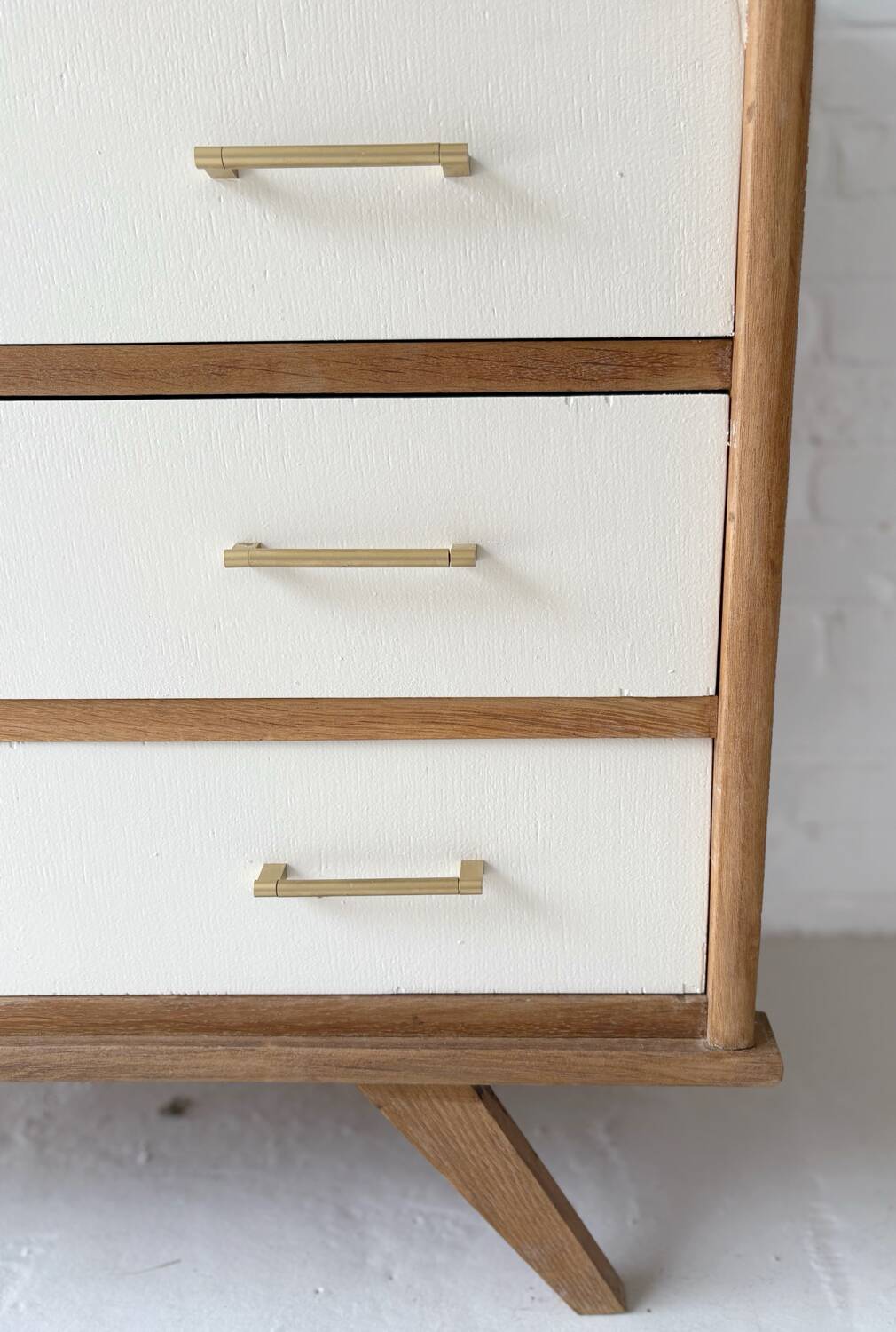 Vintage chest of drawers