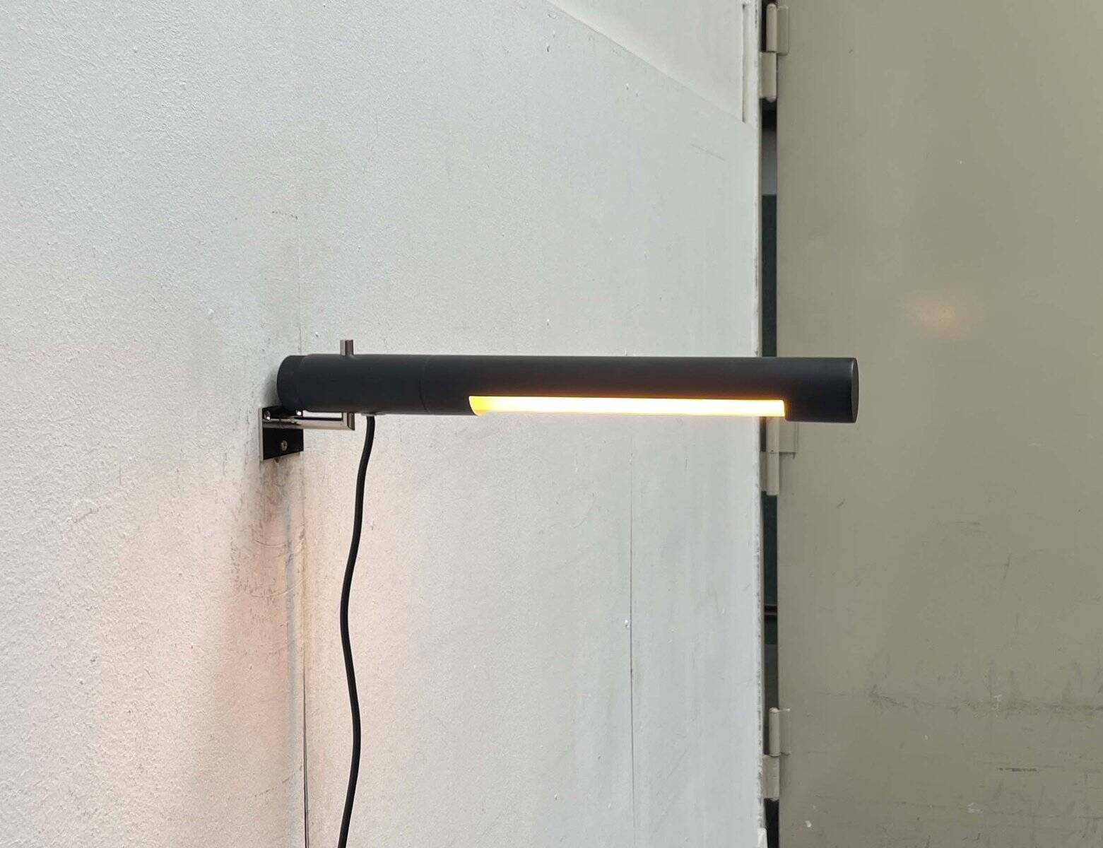 Mid-century minimalist wall lamp attributed to Egon Eiermann for Beisl, 1960s.