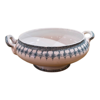 Tureen Saint-Amand and Hamage