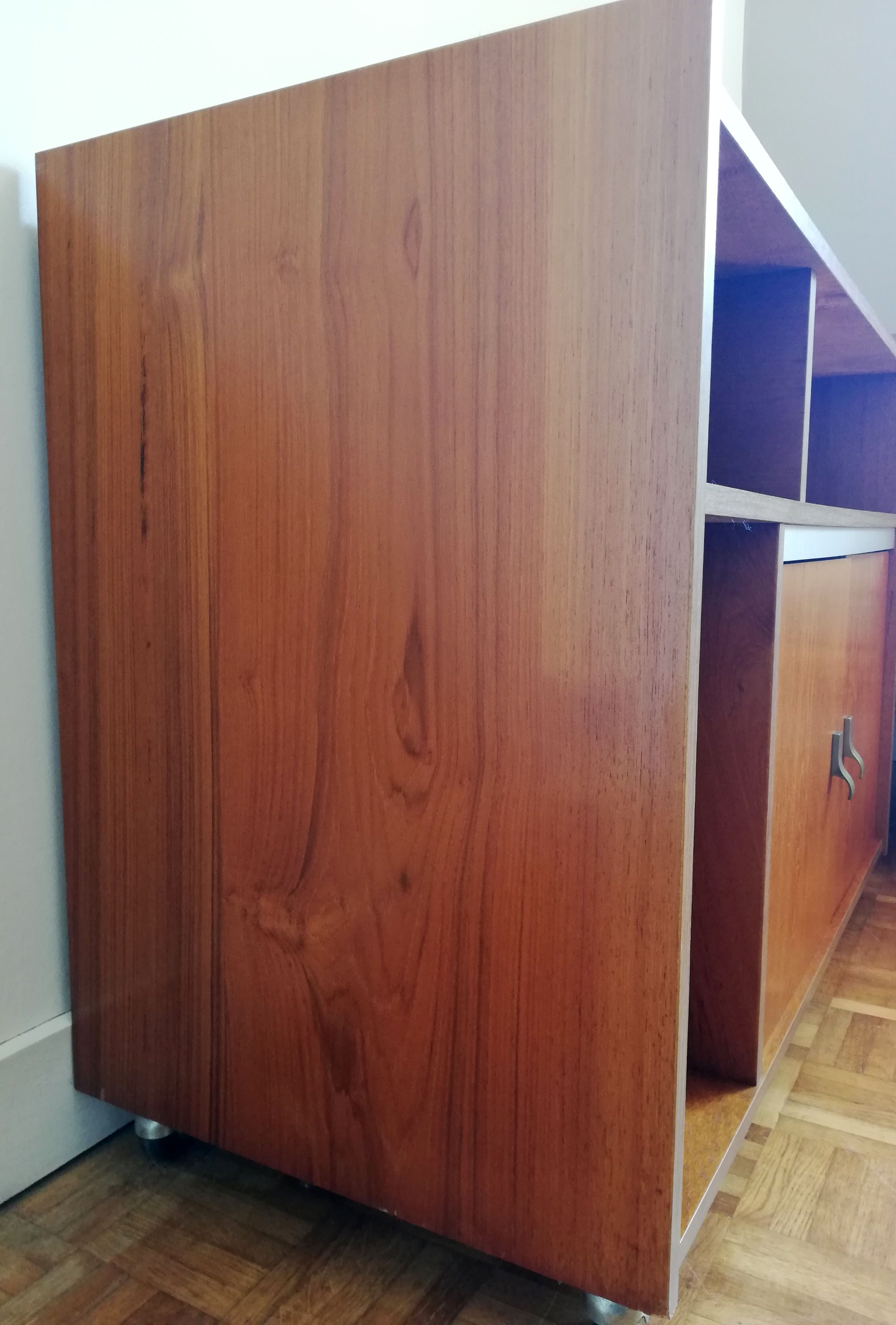 Furniture hifi teaeck