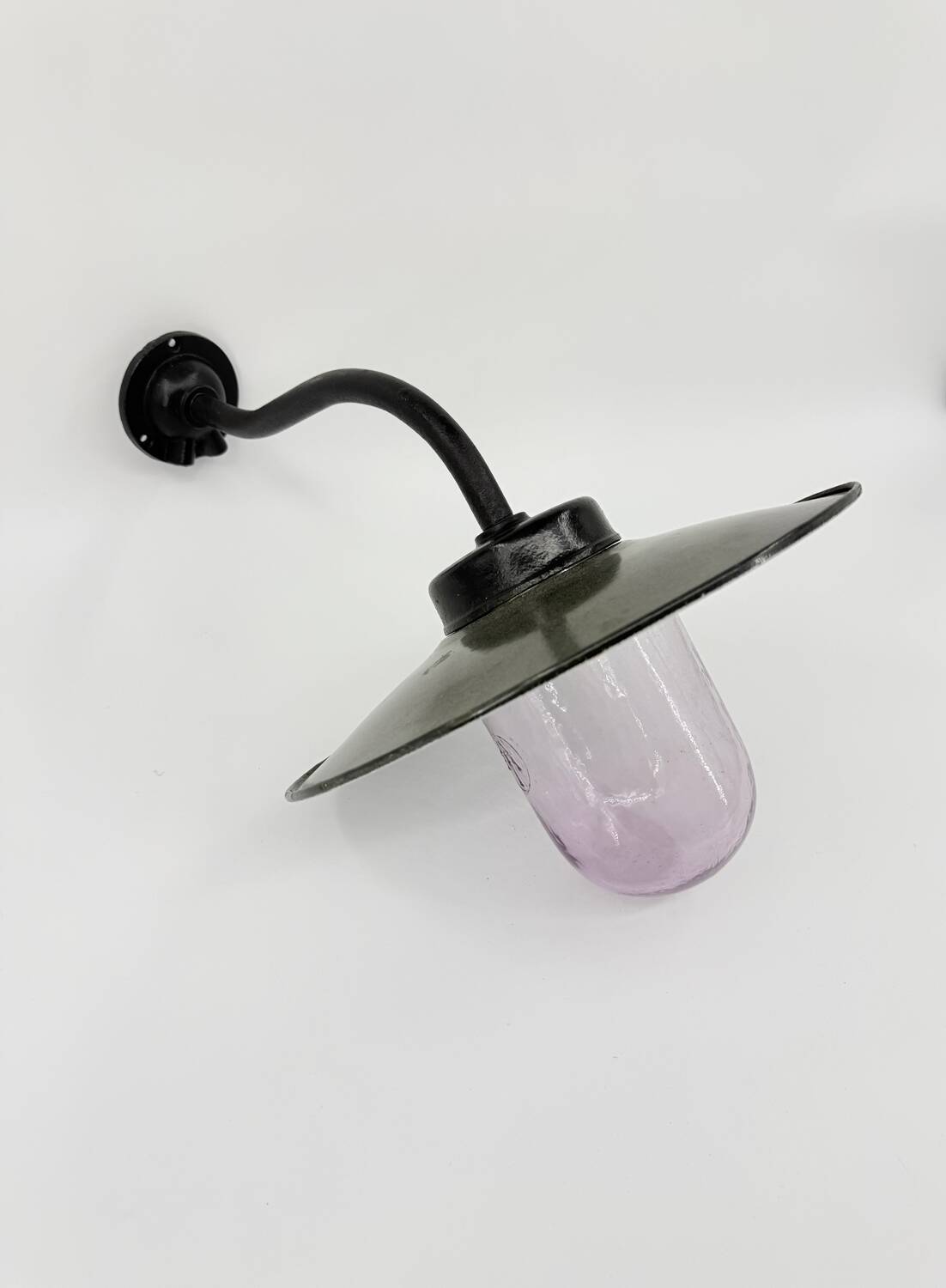 Court lamp