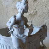 Flower girl/Vase Lady with a bird