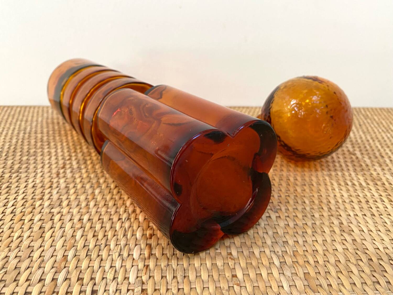 Amber carafe from Empoli from the 1960s - Quatrefoil