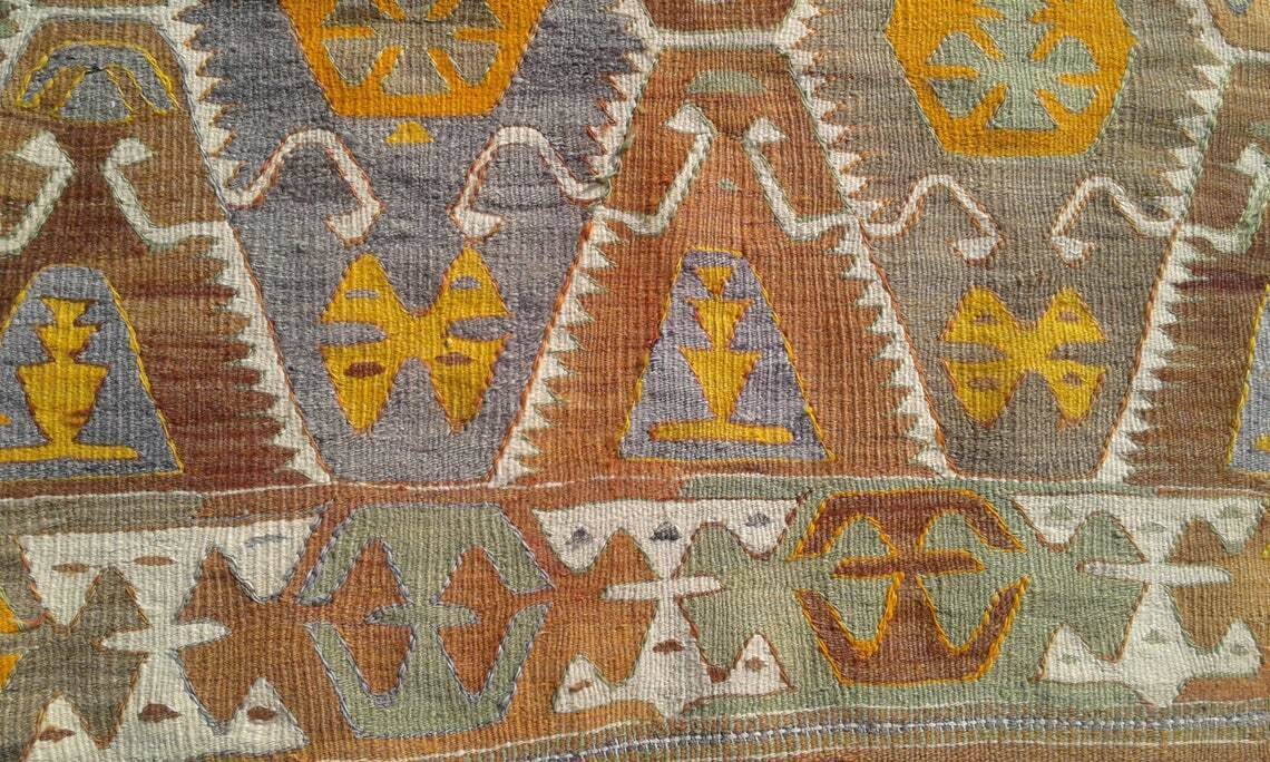 Rare 5x8 handmade vintage bedroom kilim rug - rug for living room