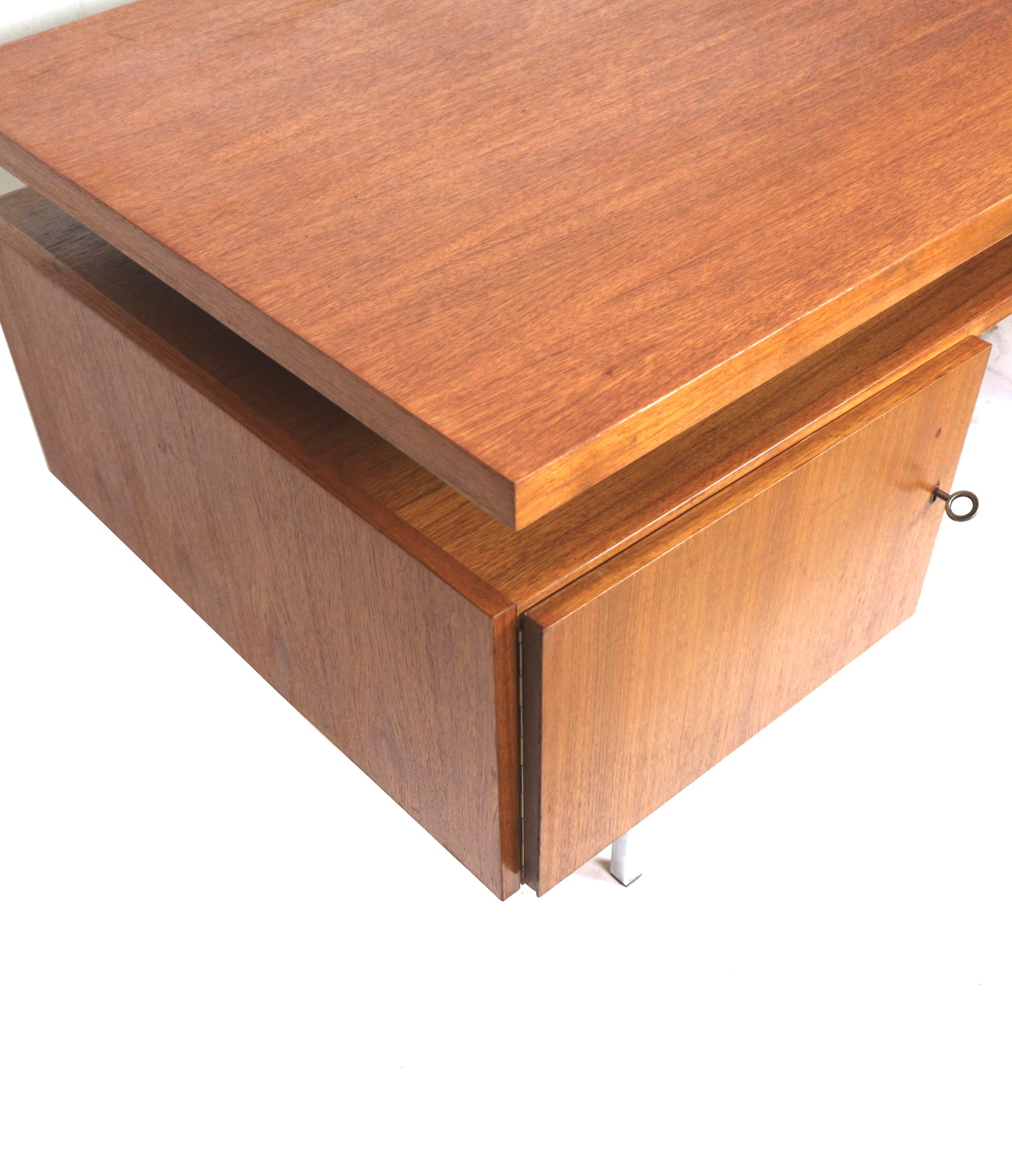 Desk by Leo Bub for Wertmöbel from the 1960s