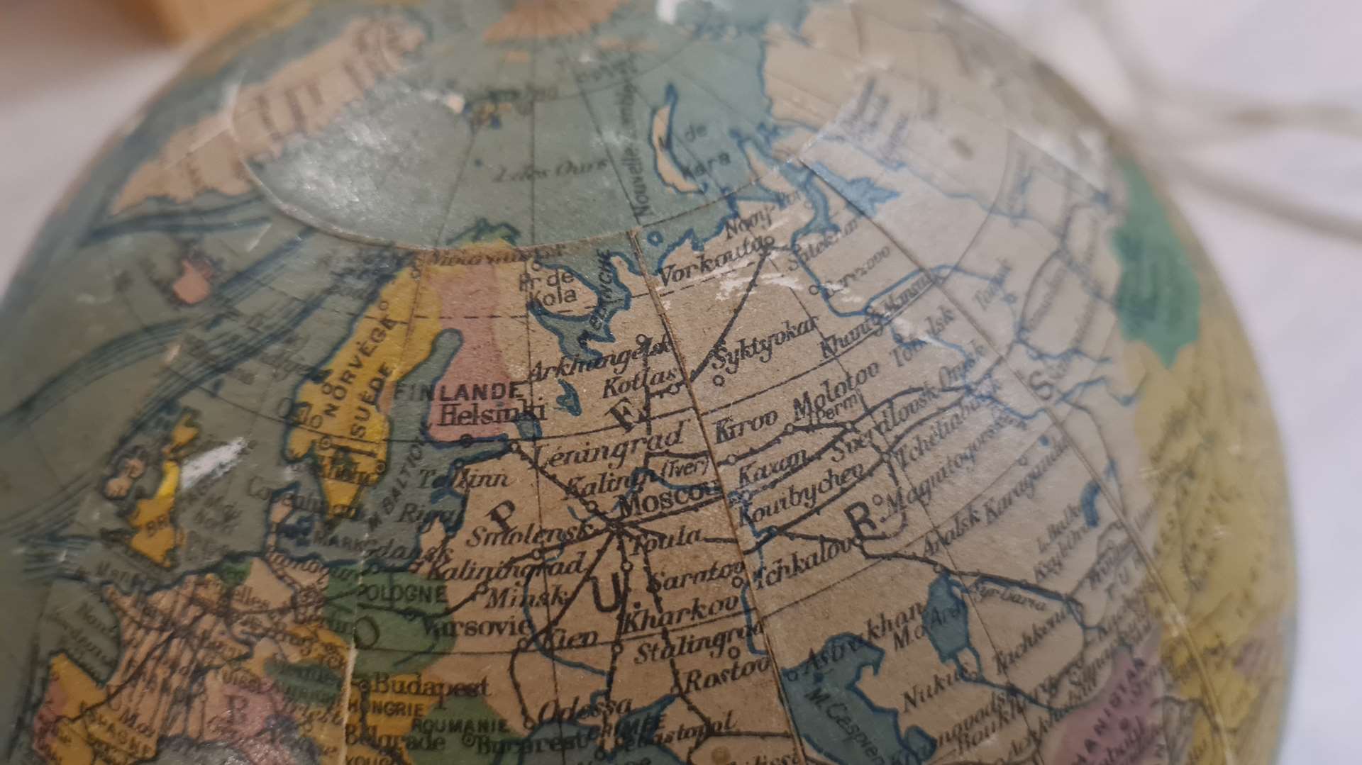 Glass globe J. Forest - 1940