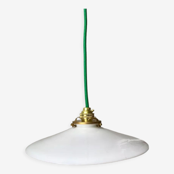 Suspension in smooth opaline green thread early twentieth century