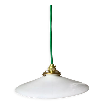 Suspension in smooth opaline green thread early twentieth century