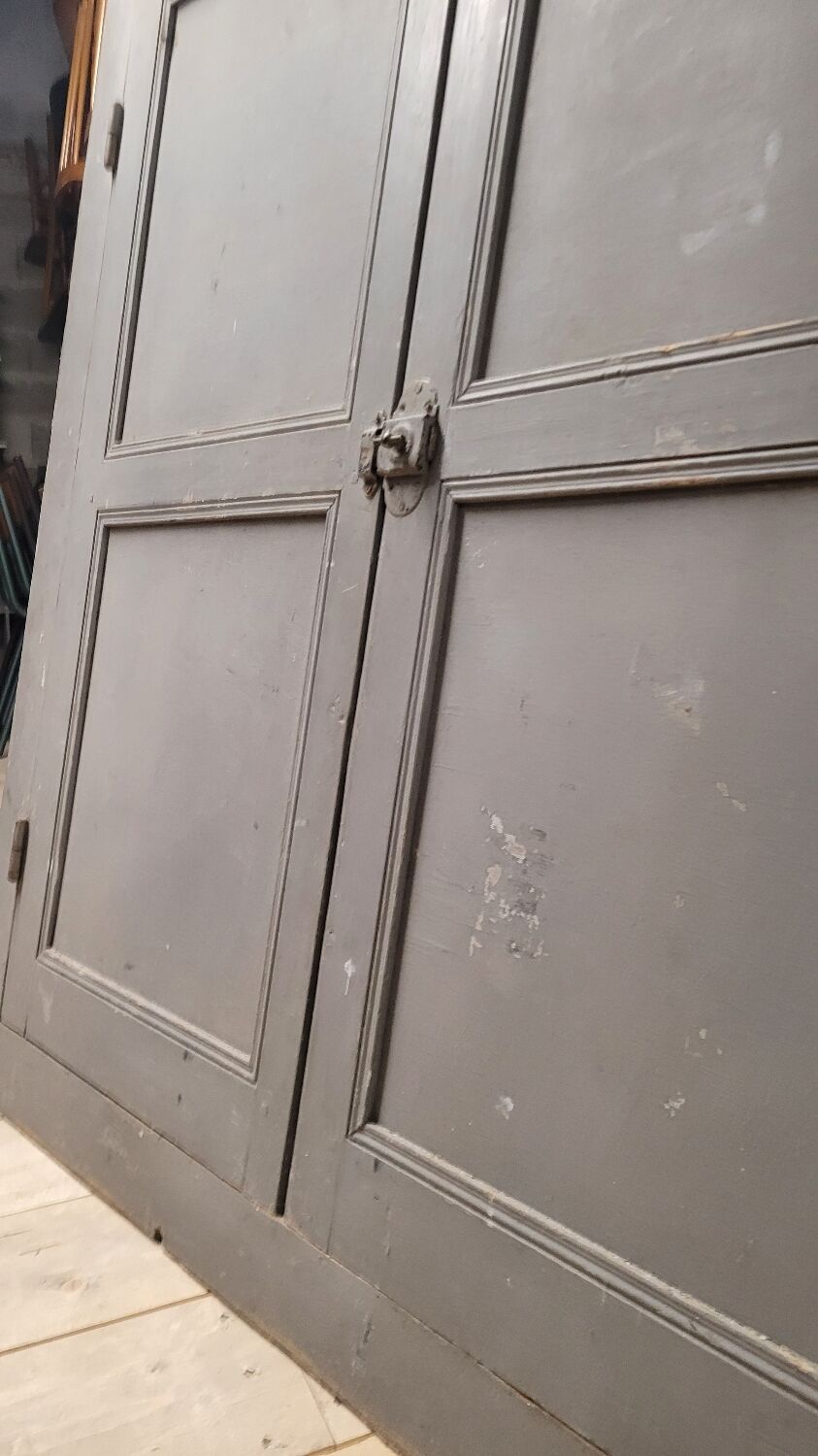 Double cupboard door front in old painted fir