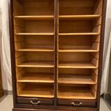 Double curtain cabinet