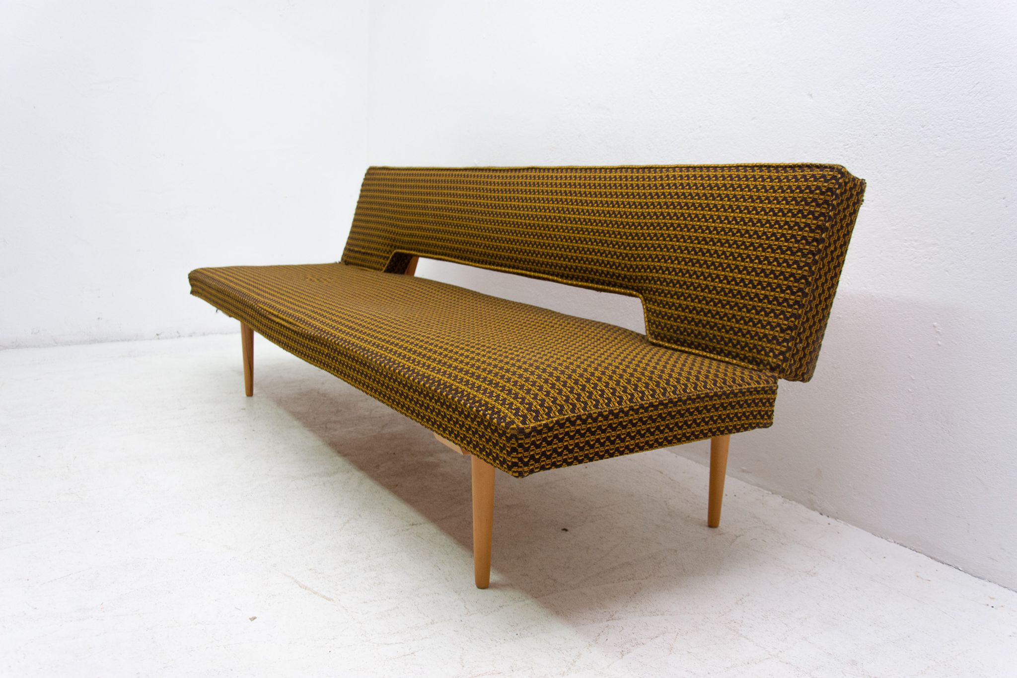 Canapé réglable du milieu du siècle par Miroslav Navrátil, années 1960, Tchécoslovaquie
