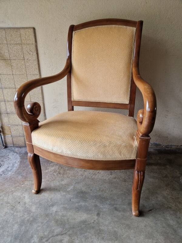 Fauteuil en acajou et placage d'acajou d'époque Restauration, vers 1820
