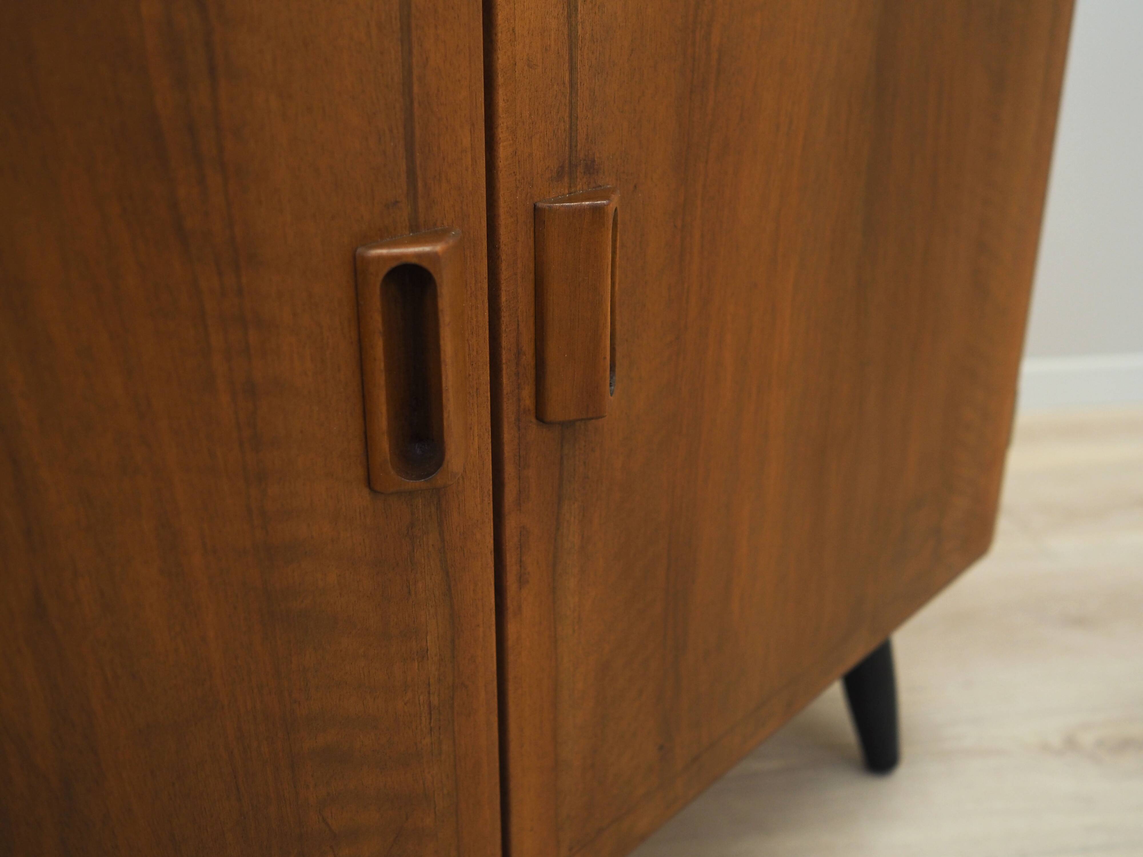 Walnut cabinet, Danish design, 1960s, designer: Børge Mogensen