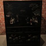 Wardrobe with Asian style patterns