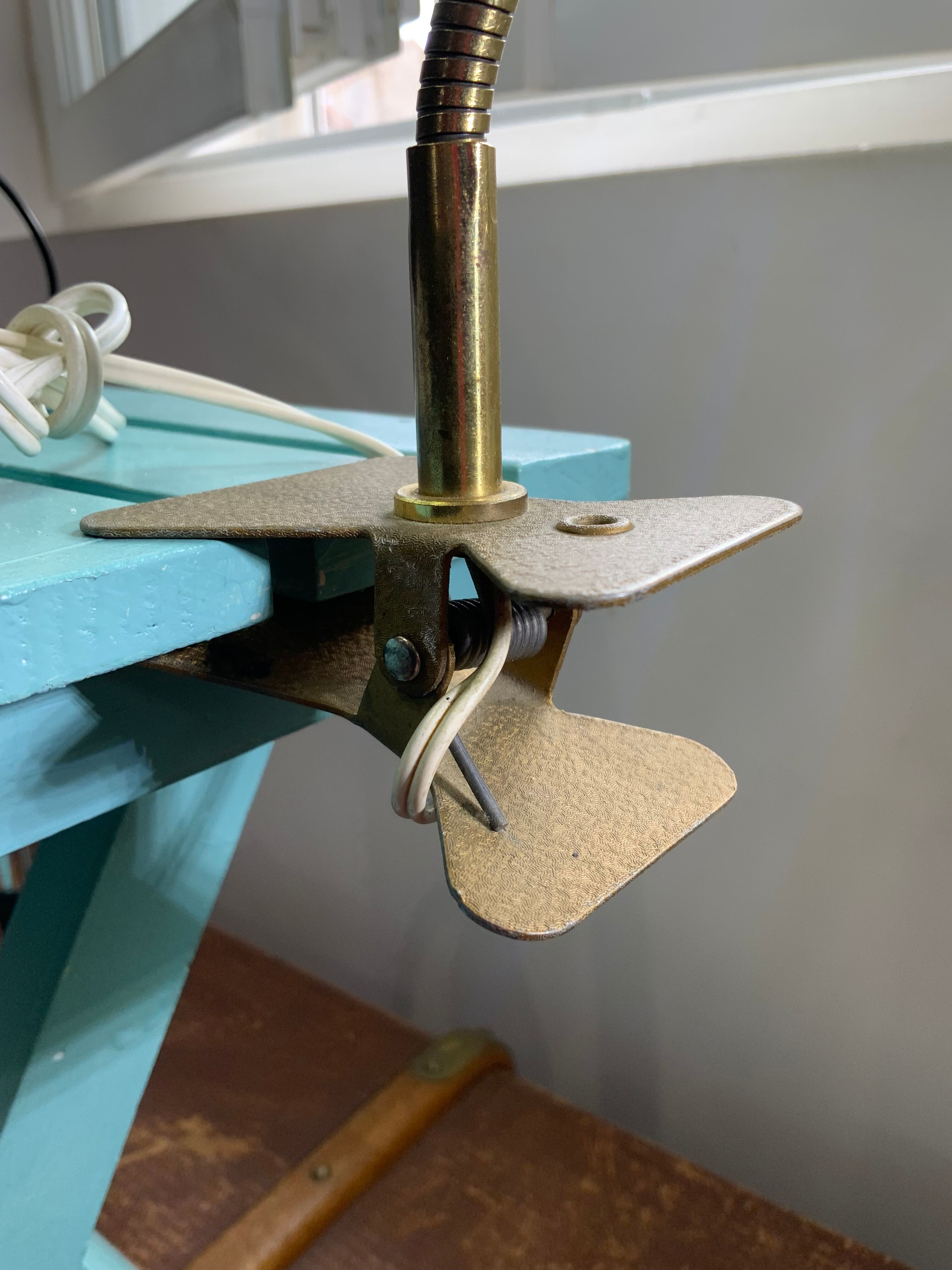 Vintage beige metal clip lamp working condition original electrification