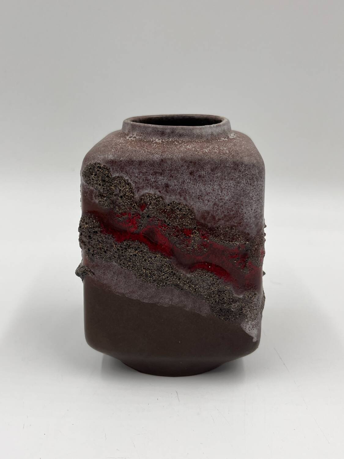 Strehla fat lava vase