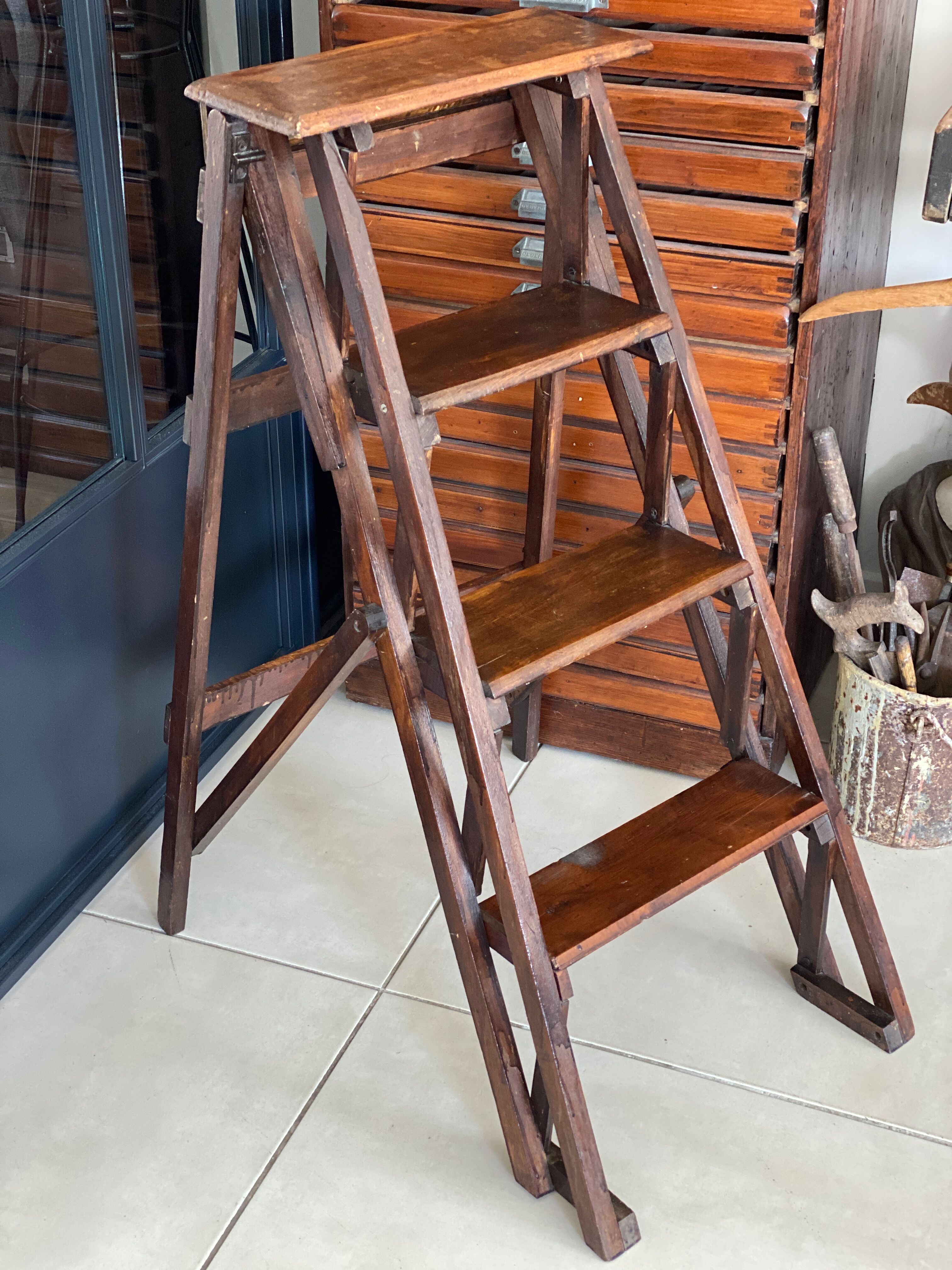 Escabeau bois vintage