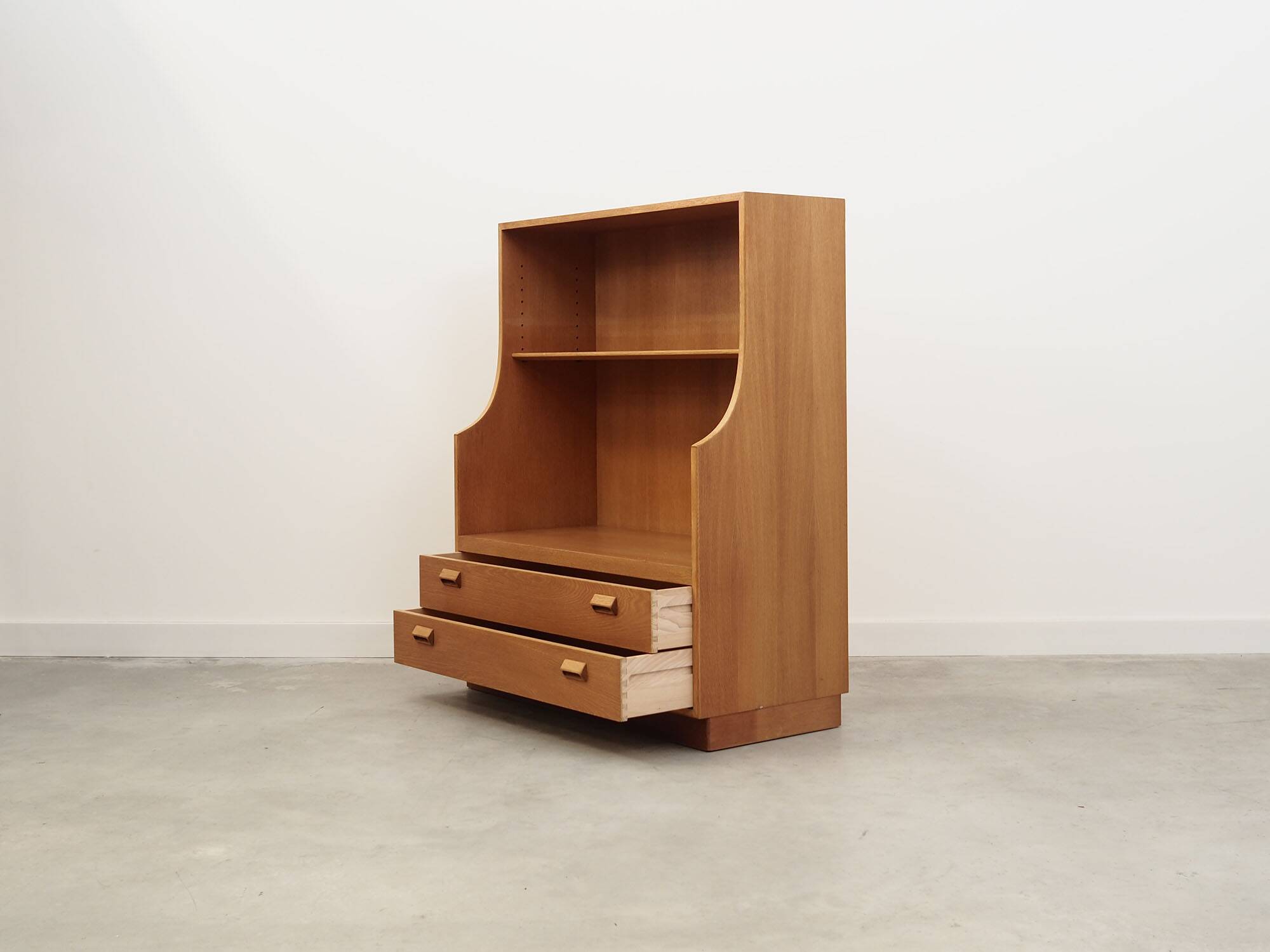 Ash bookcase, Danish design, 1970s, designer: Børge Mogensen