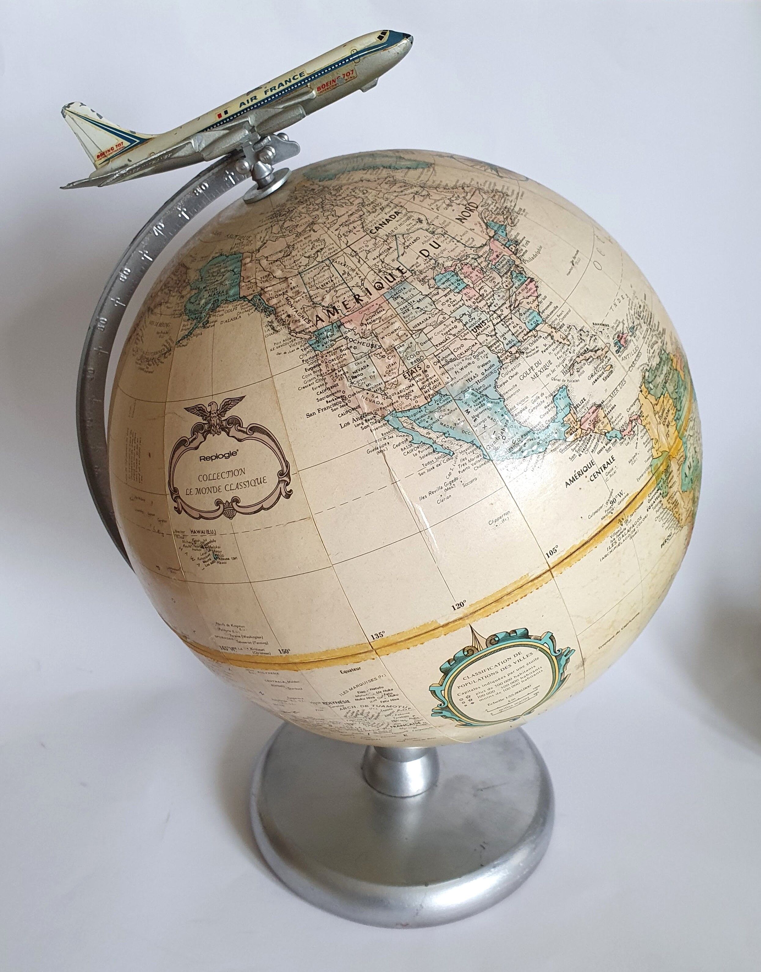 Globe map made in USA Boeing 707