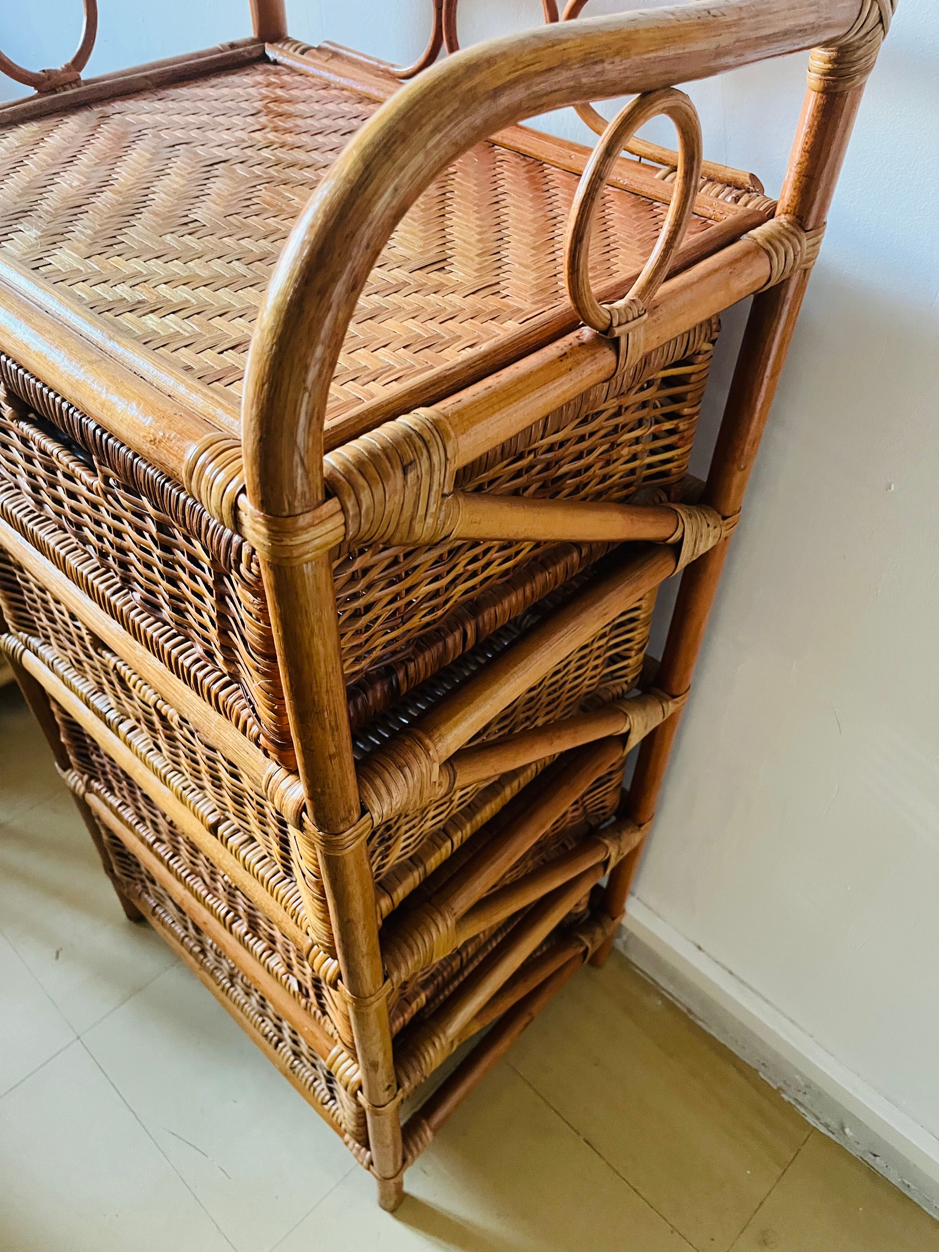 Rattan ragpicker
