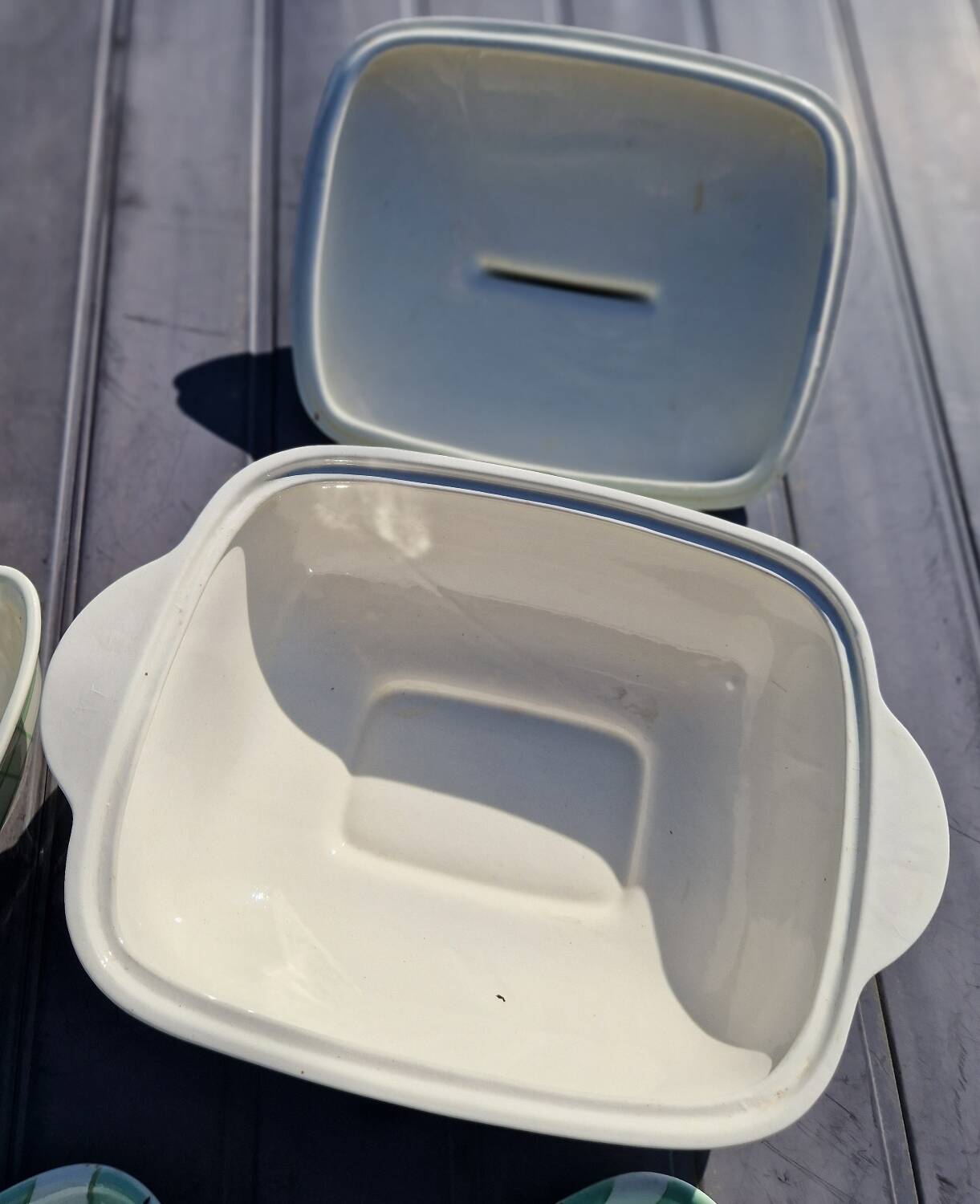 Salins Hossegor model 26-piece dinnerware set