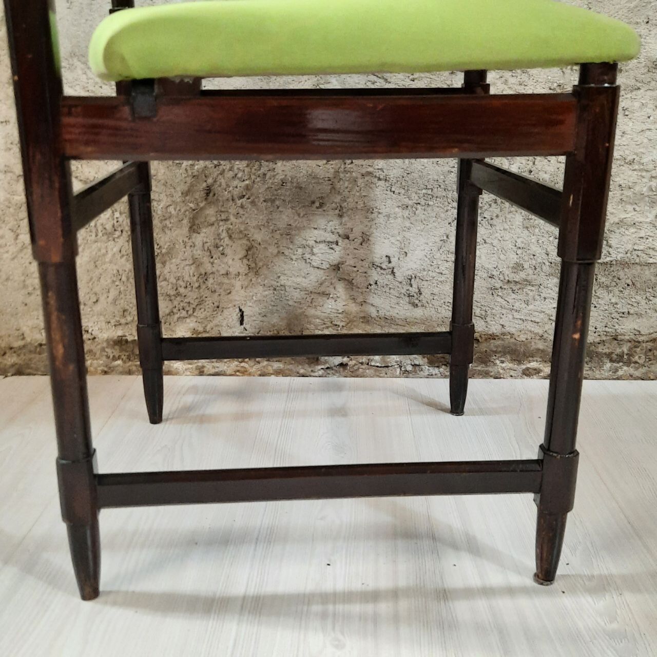 Six 50's chairs - varnished wood