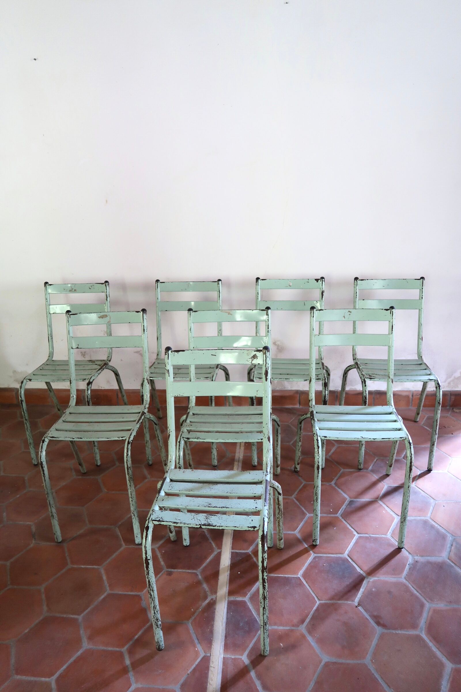 Set of 8 Art Prog metal garden chairs