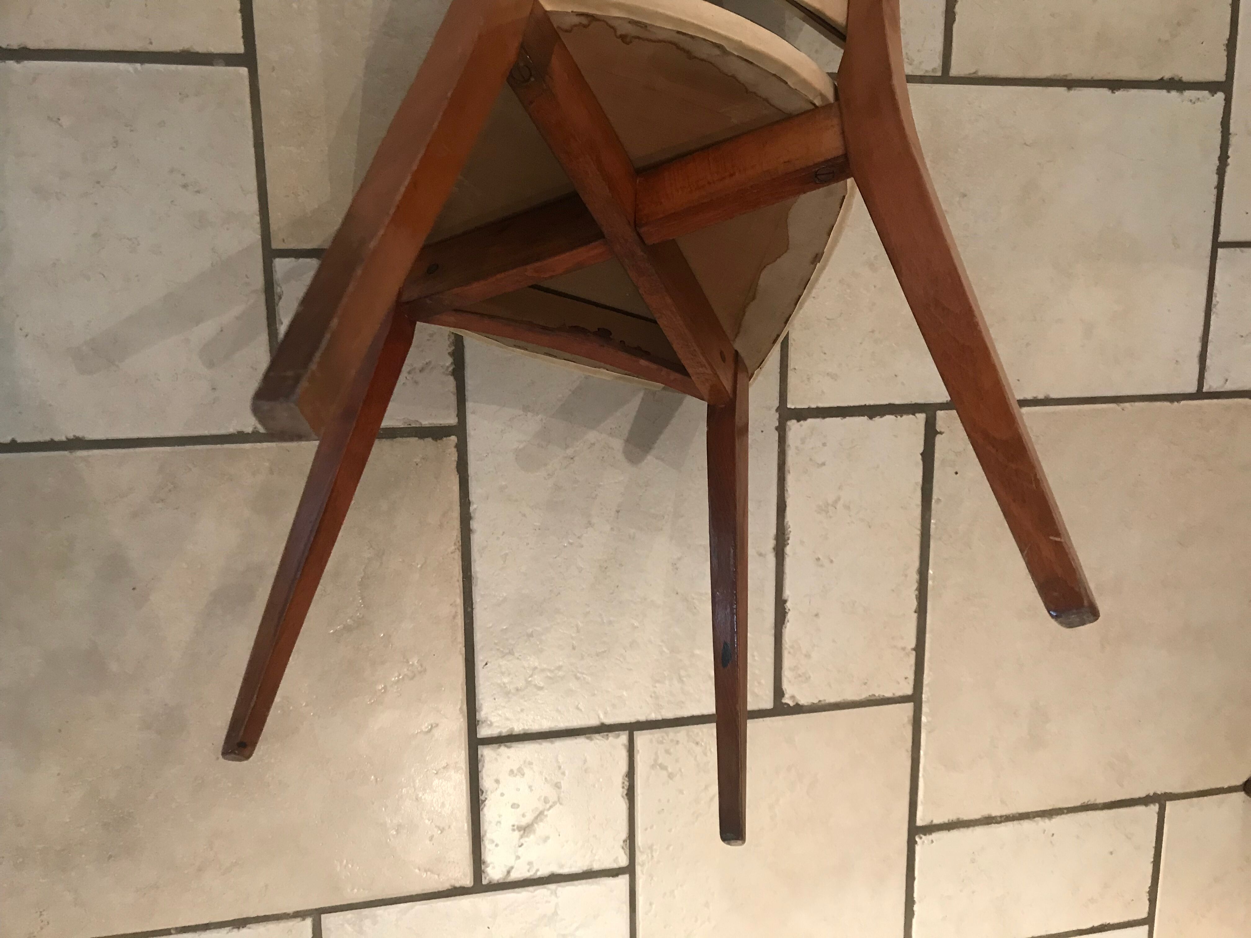 Suite de 6 chaises vintages Skaï beige 1970