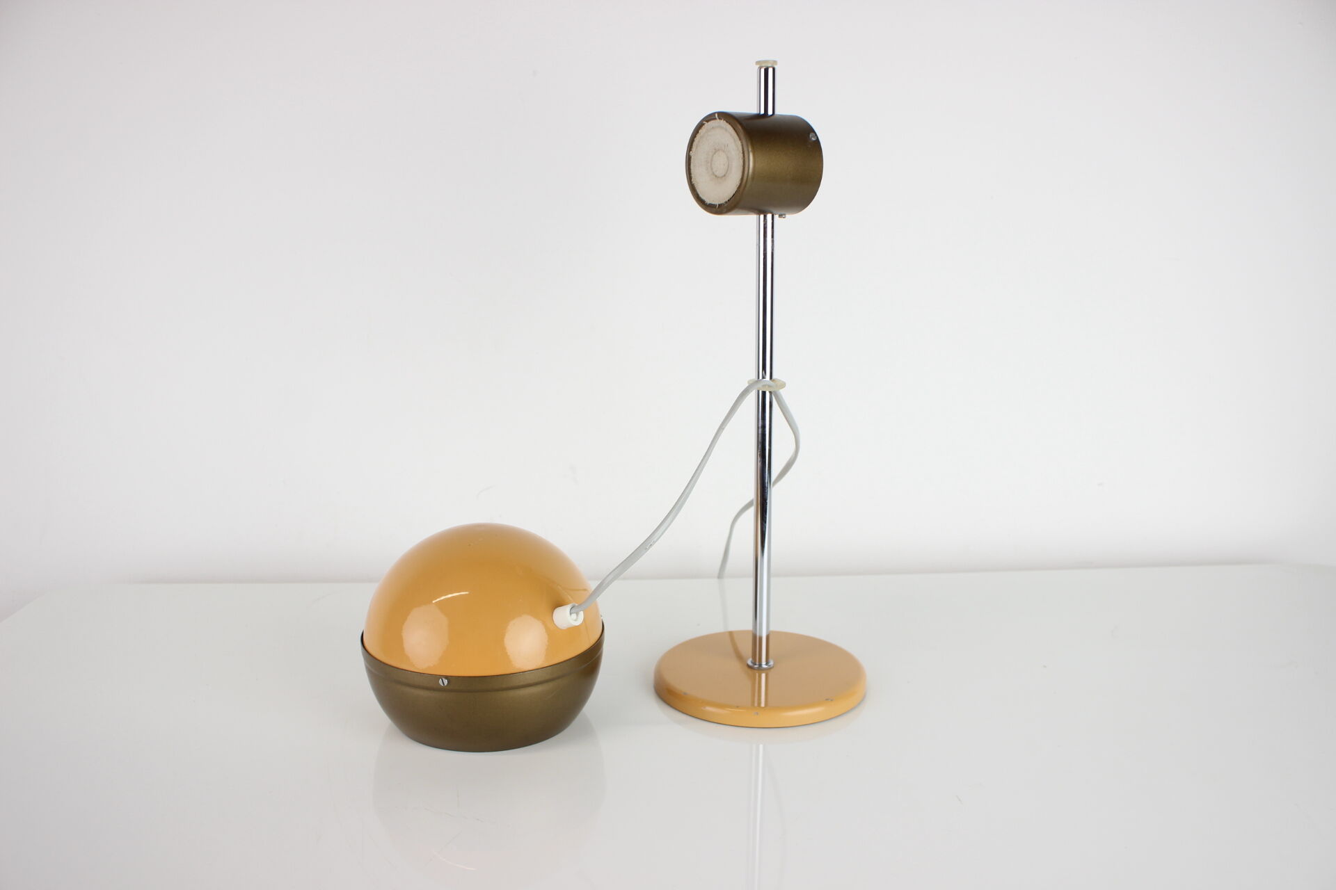 Mid-Century Magnetic Table Lamp Drukov, 1970's