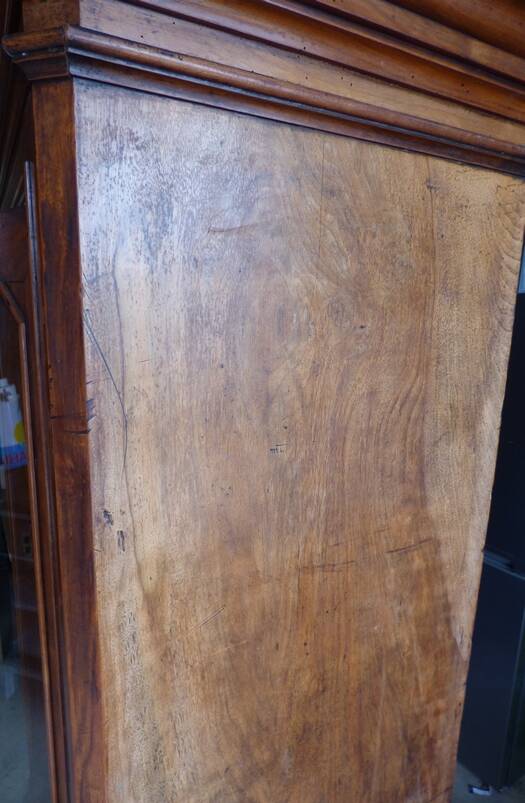 Walnut and walnut veneer display case 1 door circa 1900