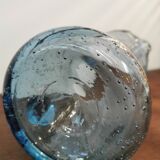 Pichet carafe vintage en verre bullé bleu Biot non signé