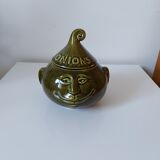 Ceramic onion pot