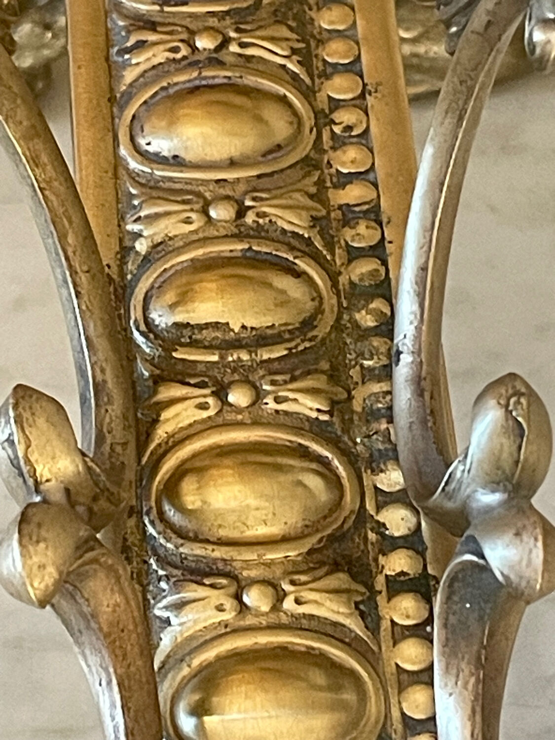 Porte-revue italien en bronze