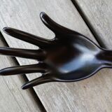 Empty hand pocket